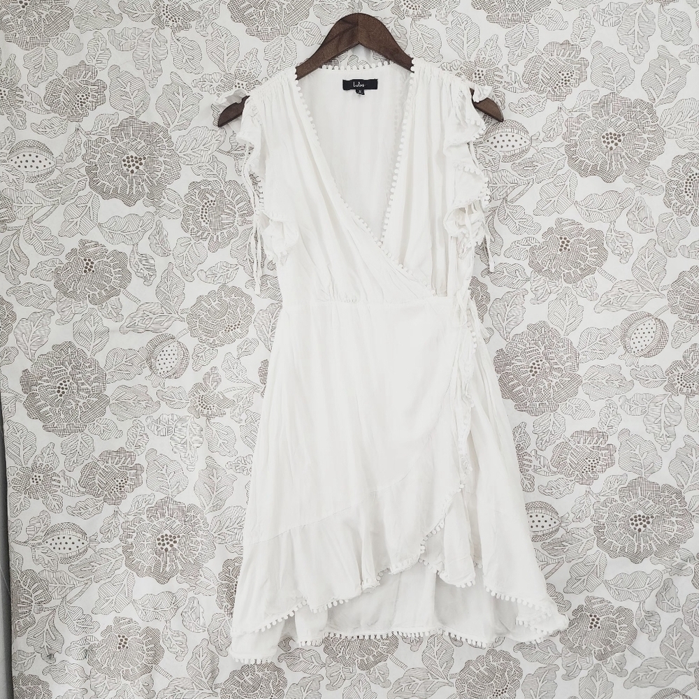 Lulu's Wrap Ruffle Mini Dress Tied Waist White Size M Liend